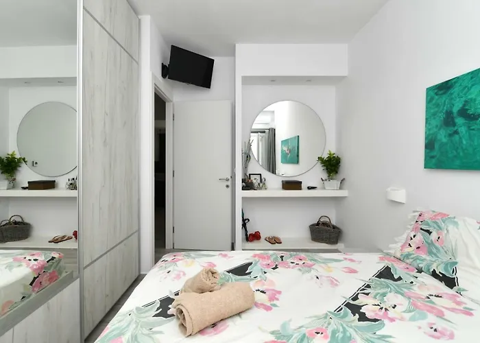 Parikias Seaside House Daire Páros