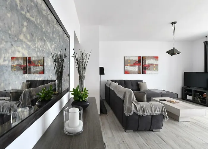 Daire Parikias Seaside House