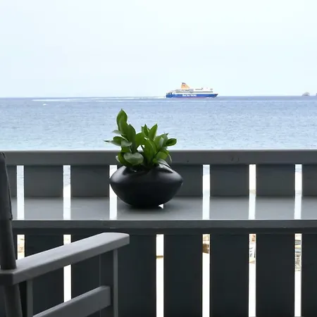 Parikias Seaside House Apartment